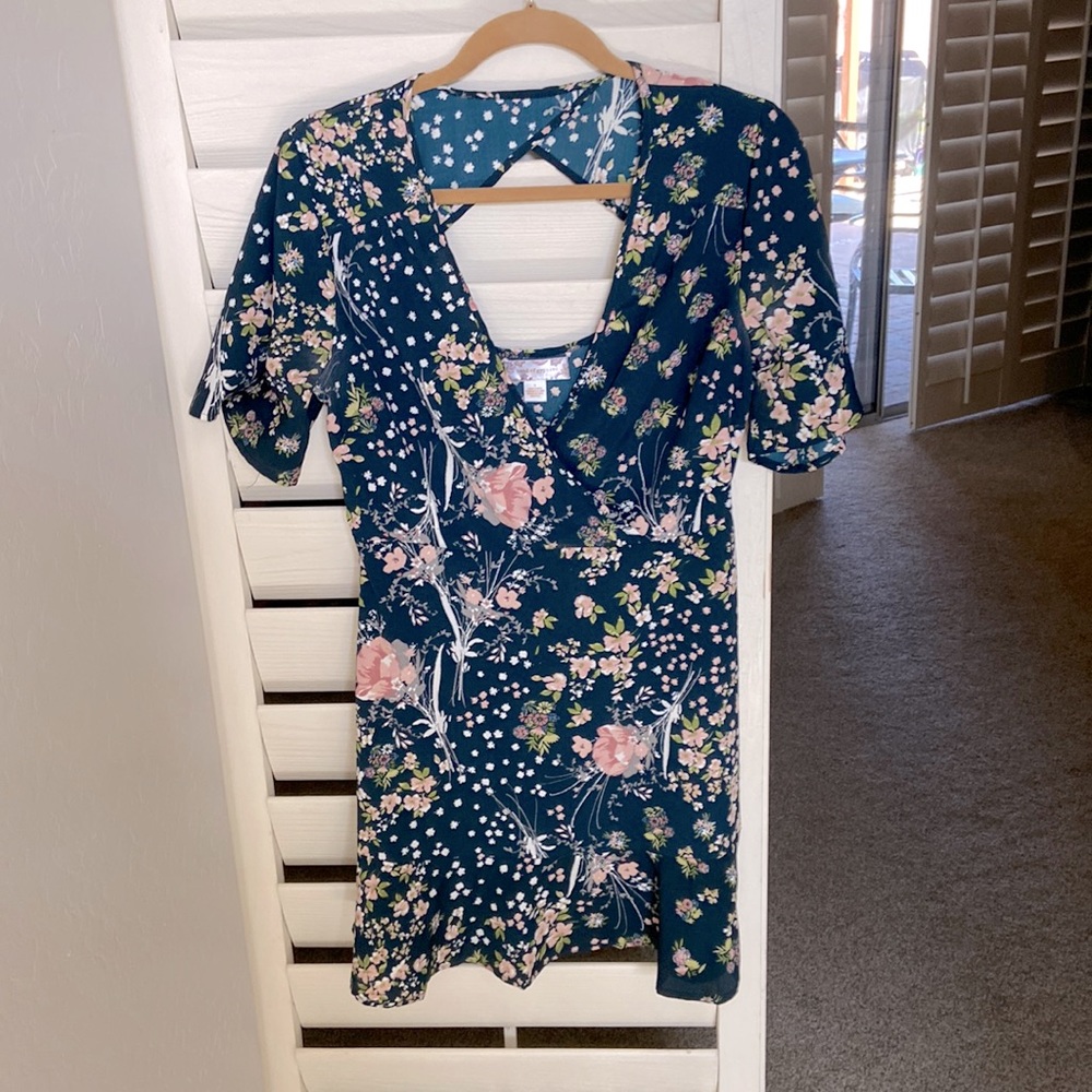Floral light weight Dress- open back